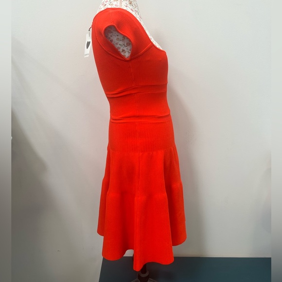 NWT ISSA LONDON RIBBED DRESS - Picture 3 of 10